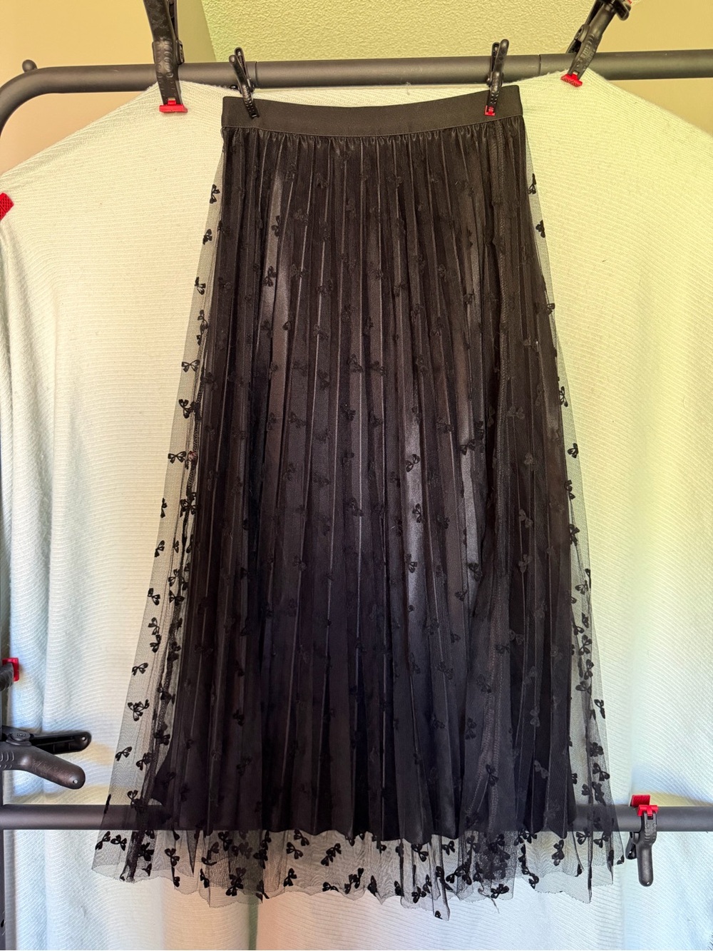 New Mix Black Embroidered Tulle Pleated Midi Skirt